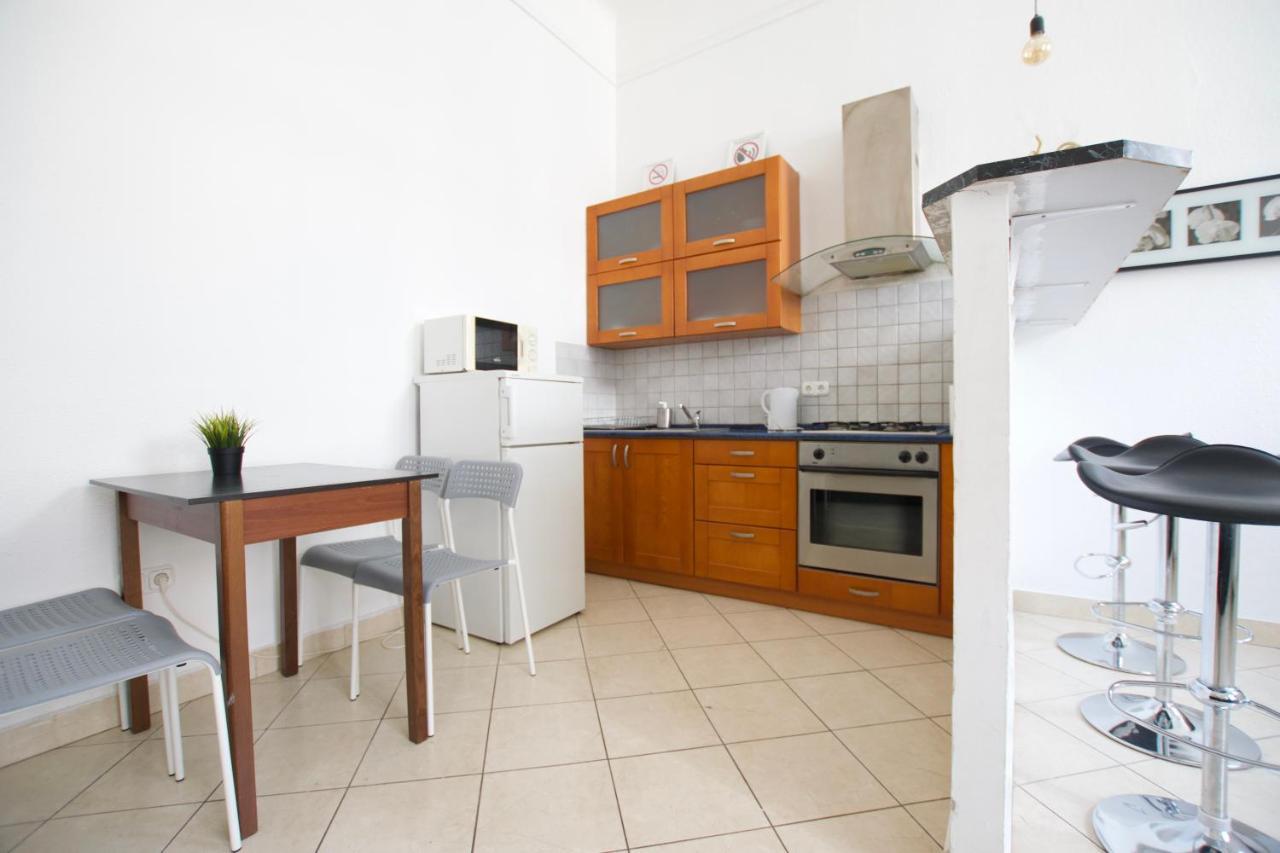 Budget Apartment By Hi5 - Center Of The Center Budapest Exterior photo